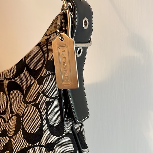 COACH Shoulder Bag - Picture 2 of 7